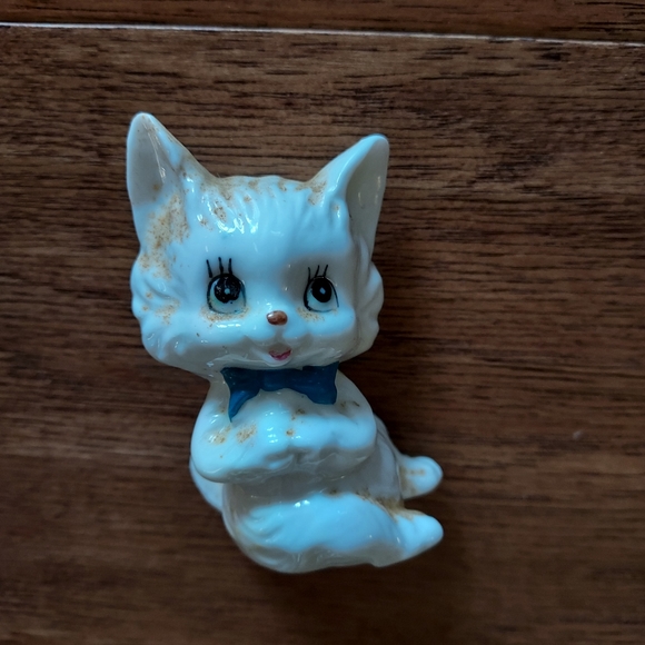 Unknown Other - Tiny Vintage Anamorphic Porcelain Kitty Cat Figure